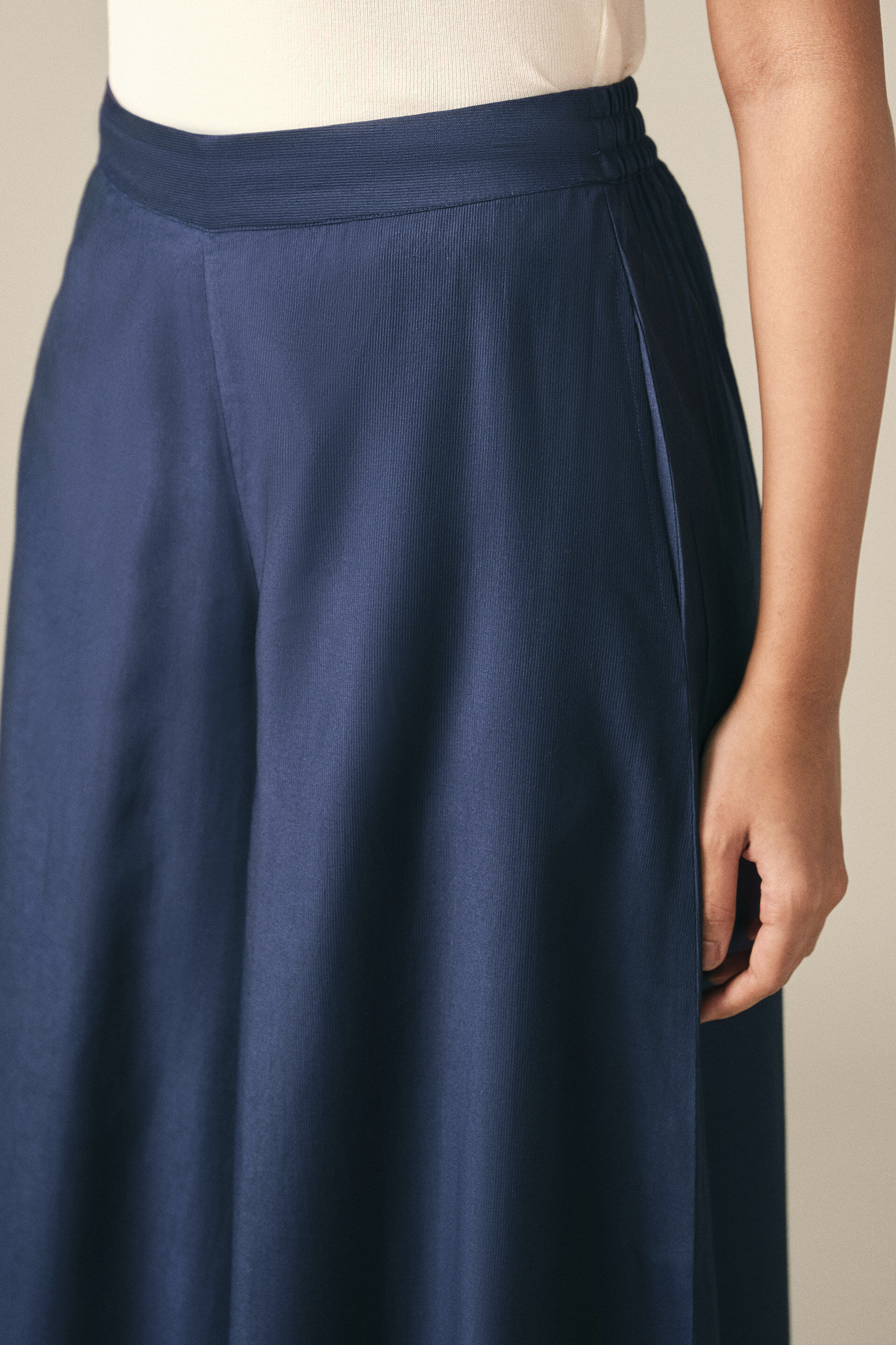 Wide-leg Pants in Indigo, Indigo, image 3